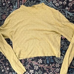 Pale green woven checkerboard cropped mockneck